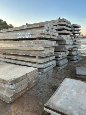 Gebruikte betonplaten - 300x120x12 kavelpad / betonplaat beschikbaar voor biedingen