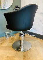 Kappers Stoel , voetsteun  en spiegel, Diensten en Vakmensen, Kappers en Thuiskappers