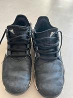 Adidas hockey schoenen, Verzenden, Zo goed als nieuw, Schoenen