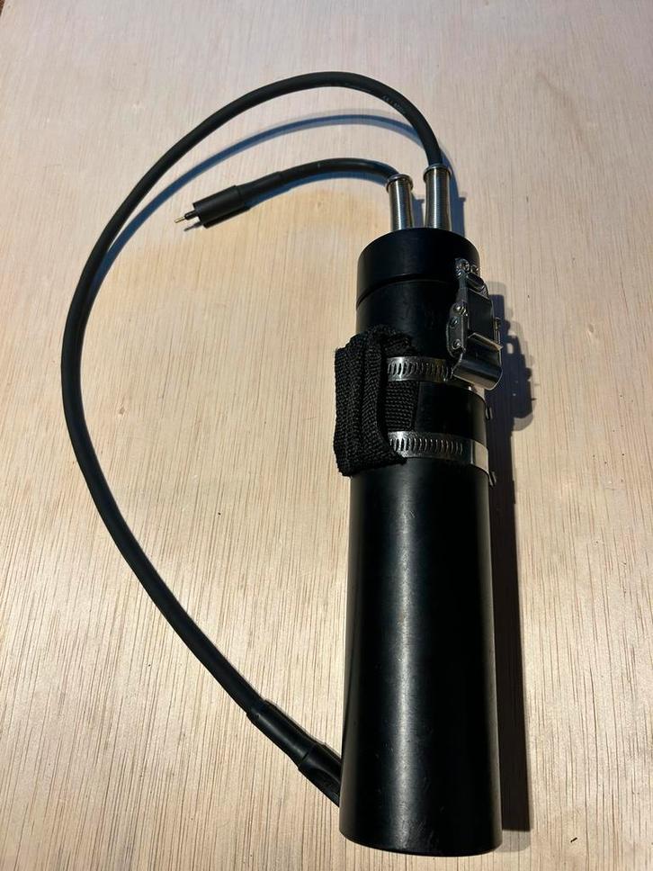 24ah 12v heating accu met lader santi halcyon, Watersport en Boten, Duiken, Zo goed als nieuw, Duiklamp, Ophalen of Verzenden