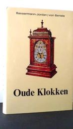 klokken boek, Antiek en Kunst, Antiek | Klokken, Ophalen of Verzenden