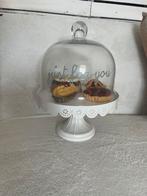 Taartplateau met glazen stolp brocante met 4 taartjes, Huis en Inrichting, Woonaccessoires | Stolpen, Ophalen, Zo goed als nieuw