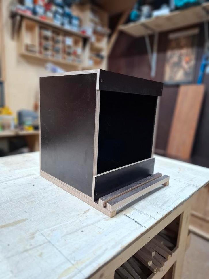 Winter actie! Enkel legnest kip, betonplex (broedbak), Dieren en Toebehoren, Pluimvee | Toebehoren, Nieuw, Overige typen, Ophalen of Verzenden