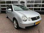 Volkswagen POLO  1.4 16V 75PK TURIJN / CRUISECONTROL / AIRCO, Voorwielaandrijving, 15 km/l, 4 cilinders, Origineel Nederlands