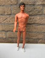 Originele Ken Barbie pop 1983 -1968 met witte sportschoenen, Kinderen en Baby's, Speelgoed | Poppen, Ophalen of Verzenden, Gebruikt