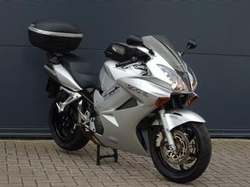 HONDA VFR 800 FI 2004 ABS nette staat Topkoffer VFR800 beschikbaar voor biedingen