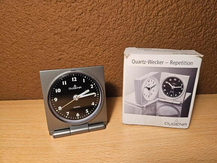 Dugena Quartz Reiswekker - Vintage Design, Huis en Inrichting, Woonaccessoires | Klokken, Zo goed als nieuw, Wekker of Tafelklok