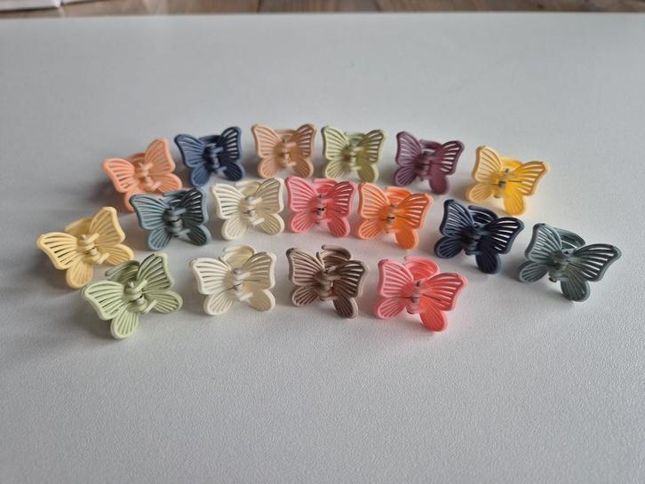 Set van 17 kleine vlinder haarclips pastelkleuren opruiming, Kinderen en Baby's, Kindermode-accessoires, Nieuw, Ophalen of Verzenden