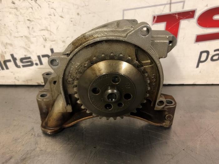 Oliepomp van een Volkswagen Golf, Gebruikt, -, Volkswagen, -