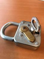 Antiek Duits hangslotje (#2) - ABUS - 1 sleuteltje aanwezig, Antiek en Kunst, Antiek | Gereedschap en Instrumenten, Ophalen of Verzenden