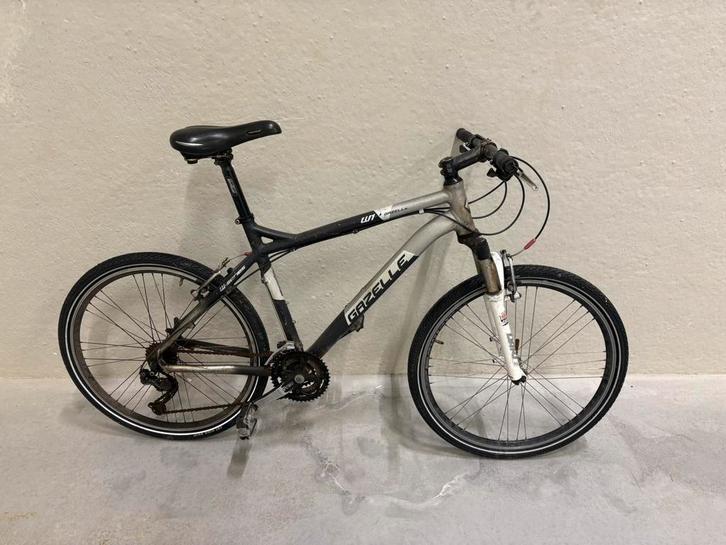 Gazelle stadsfiets technisch goed met gebruikerssporen, Fietsen en Brommers, Fietsen | Mountainbikes en ATB, Gebruikt, Heren, Gazelle