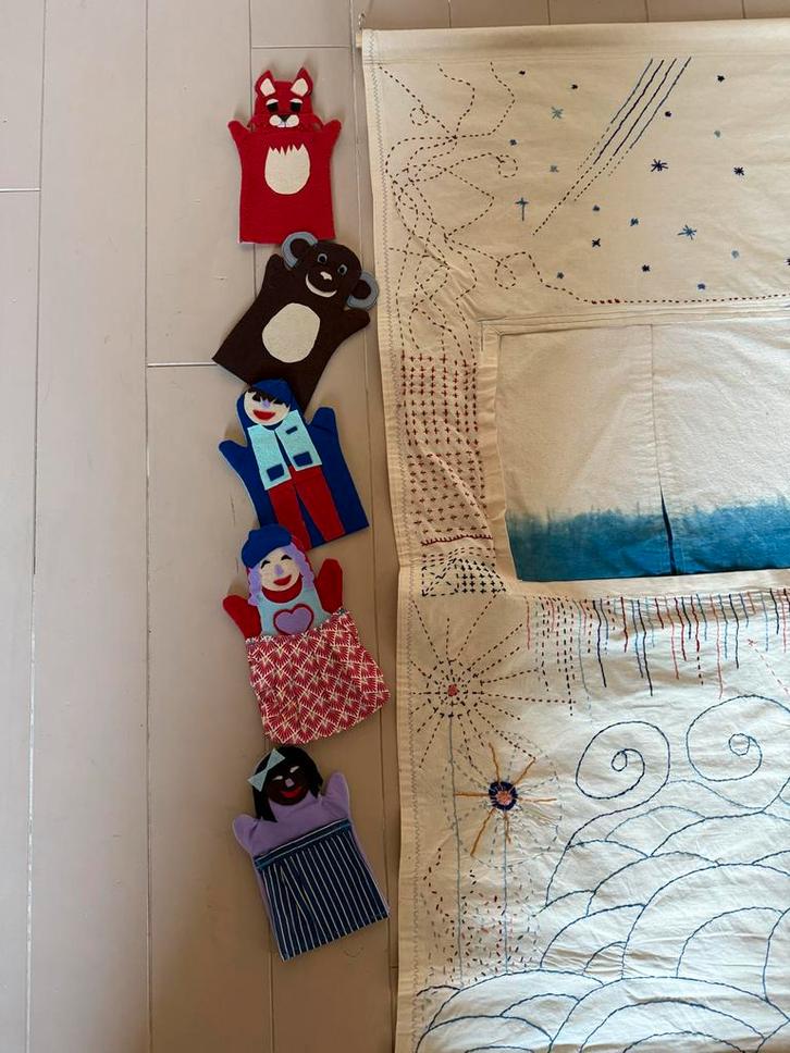 Handgemaakte Poppenkast Doek met Handpoppen, Kinderen en Baby's, Speelgoed | Speeltenten, Zo goed als nieuw, Ophalen of Verzenden