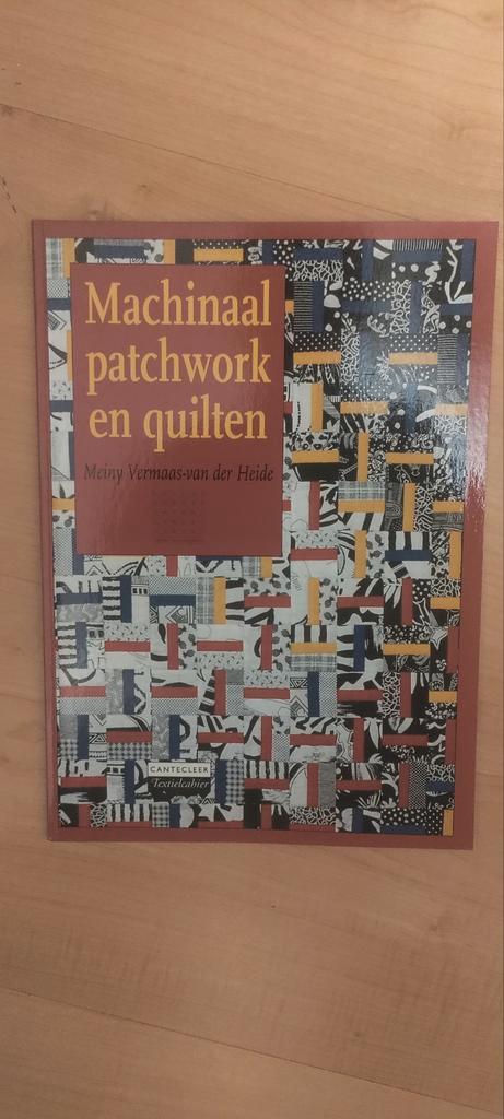 Machinaal Patchwork en Quilten - Meinly Vermaas, Boeken, Hobby en Vrije tijd, Zo goed als nieuw, Borduren en Naaien, Ophalen of Verzenden