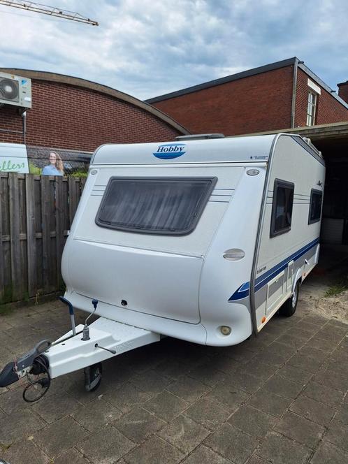 Hobby 440 SF de luxe easy modeljaar 2005, Caravans en Kamperen, Caravans, tot en met 4, Treinzit, Hobby, Dwarsbed, Vast bed, Fietsenrek