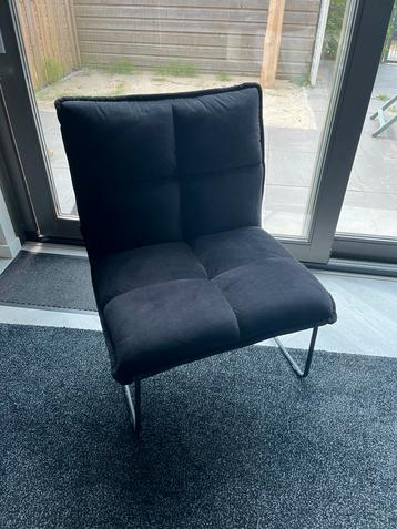 Fauteuil beschikbaar voor biedingen