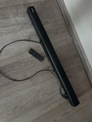 Hyundai Soundbar met Bluetooth & HDMI - Weinig Gebruikt beschikbaar voor biedingen