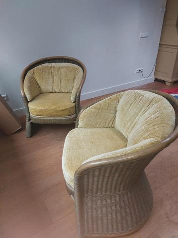 2 Vintage rotan fauteuils/zitstoeltjes met zachte bekleding beschikbaar voor biedingen
