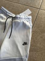 Nike Sportwear tech fleece heren joggingbroek maat M CU4495, Nieuw, Ophalen of Verzenden, Nvt, Nvt