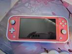 Mooie roze Switch lite!, Spelcomputers en Games, Spelcomputers | Nintendo Switch Lite, Ophalen of Verzenden, Roze of Coral, Zo goed als nieuw