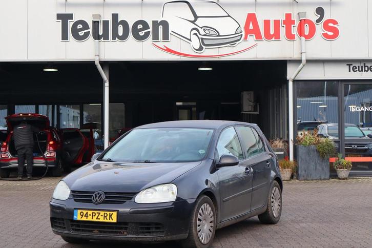 Volkswagen Golf 2.0 FSI Sportline Auto verliest koelvloeisto, Auto diversen, Schadeauto's, Volkswagen, Handgeschakeld, Benzine