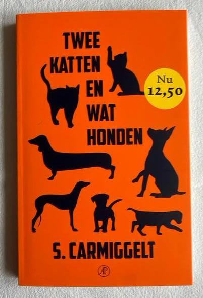 Simon Carmiggelt - Twee katten en wat honden, Boeken, Literatuur, Zo goed als nieuw, Nederland, Ophalen of Verzenden