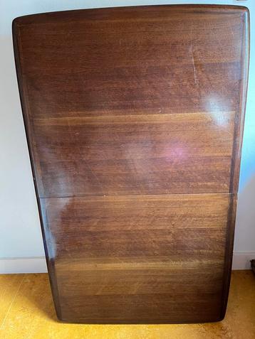 Antieke vintage mahonie houten uitschuifbare tafel beschikbaar voor biedingen