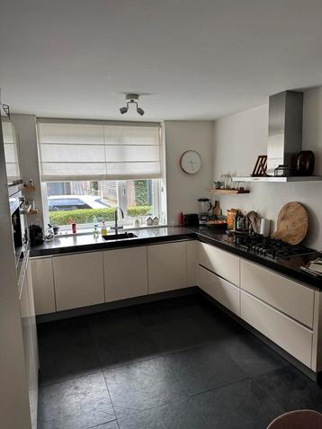 Mandemakers keuken beschikbaar voor biedingen