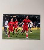 Gesigneerde Hakan Calhanoglu foto met video bewijs, Verzamelen, Sportartikelen en Voetbal, Ophalen of Verzenden, Zo goed als nieuw