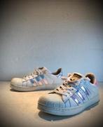 Adidas Superstar wit met parlemoer / kleurende strepen 37, Adidas, Wit, Ophalen of Verzenden, Sneakers of Gympen