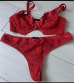 Nieuw Rood setje van Hunkemöller, Kleding | Dames, Ondergoed en Lingerie, Hunkemöller, Ophalen of Verzenden, Rood, Setje