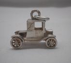 Zilveren grote vintage bedel oude auto nr.1326, Sieraden, Tassen en Uiterlijk, Bedels, Overige merken, Verzenden, Zo goed als nieuw