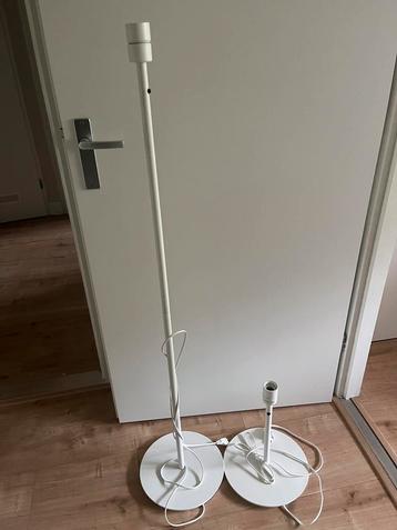 Lamp voeten wit beschikbaar voor biedingen