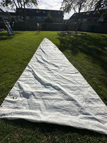 Grootzeil hagoort sails beschikbaar voor biedingen