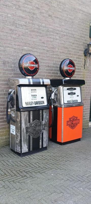 2x Leuke Harley Davidson Wayne Benzinepomp jaren 50e 60e beschikbaar voor biedingen