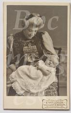 cdv oma met baby 1900's Bussum, Gebruikt, Verzenden, Foto, Voor 1940