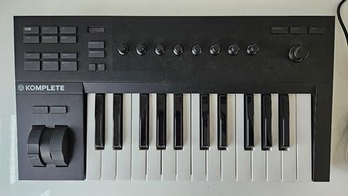 Native Instruments Komplete Kontrol A25, Muziek en Instrumenten, Midi-apparatuur, Zo goed als nieuw, Ophalen