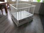 kinderbox hout drie hoogte verstelbaar en 4 schuifpootjes, Kinderen en Baby's, Boxen, Ophalen, Gebruikt, In hoogte verstelbaar