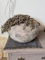 Stenen Bloempot met Decoratie, Huis en Inrichting, Woonaccessoires | Vazen, Steen, Overige kleuren, Ophalen of Verzenden, Zo goed als nieuw