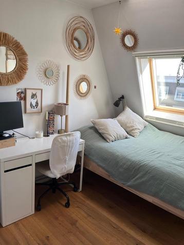 GRATIS: Bed, matras en bureau