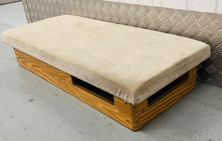 Vintage bovenkant turnkast tafelje hondenkussen hondenmand, Kinderen en Baby's, Kinderkamer | Overige Meubels, Gebruikt, Overige typen