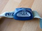 Petzl Tikka hoofdlamp, Caravans en Kamperen, Zaklampen, Gebruikt, Ophalen of Verzenden, Nvt, Batterij