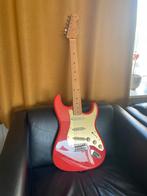Classic Fender stratocaster reissue ‘50    €725. Fiesta Red, Ophalen of Verzenden, Zo goed als nieuw, Solid body, Fender