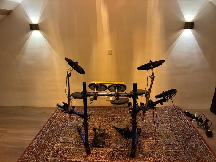 Roland TD-6 electronisch V-drums TD6 beginners /gevorderden, Muziek en Instrumenten, Drumstellen en Slagwerk, Gebruikt, Roland