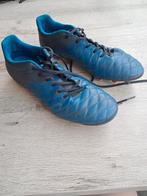 Voetbal schoenen van Kipsta, Verzamelen, Sportartikelen en Voetbal, Ophalen of Verzenden, Gebruikt