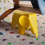 1x Vitra Eames Olifant Groen + Geel klein