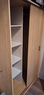 Mooie kledingkast met schuifdeuren, 100 tot 150 cm, Zo goed als nieuw, Modern, 150 tot 200 cm