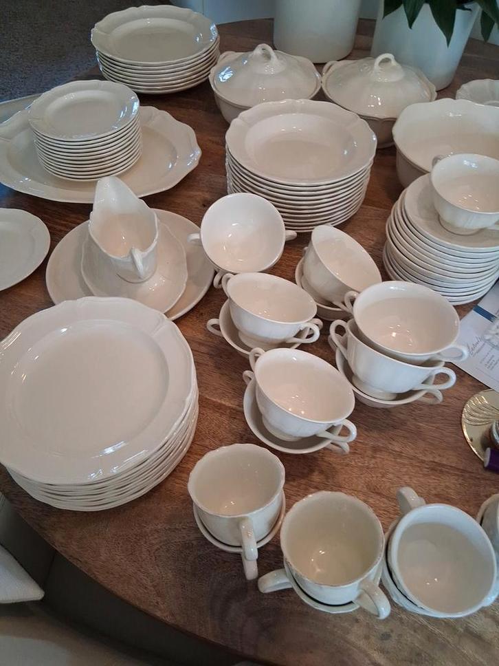 Wedgwood Queens Plain Splinter Nieuw SERVIES, Huis en Inrichting, Keuken | Servies, Nieuw, Wedgwood, Porselein, Ophalen of Verzenden