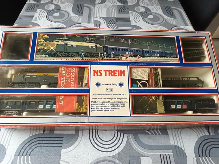 LIMA NS TREIN LOK 1220 3 RIJTUIGEN  3 AUTO WAGONS, Hobby en Vrije tijd, Modeltreinen | H0, Gebruikt, Treinset, Gelijkstroom, Lima