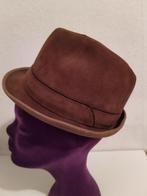 Vintage Decalux echt lederen suède hoed maat 55., Ophalen of Verzenden, Zo goed als nieuw