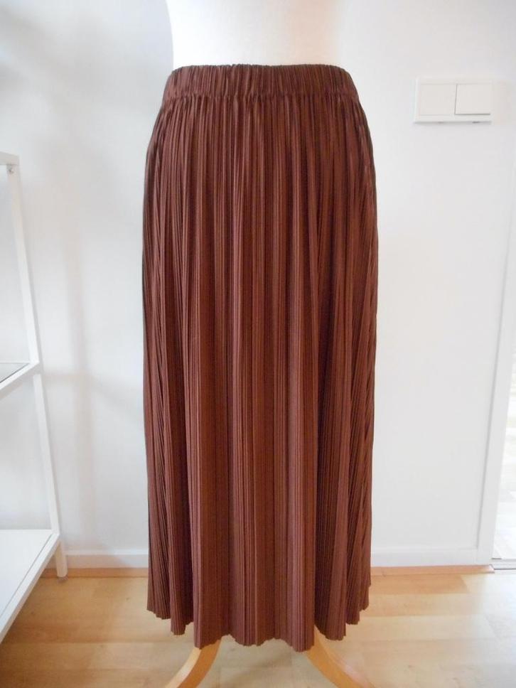 Rok van Samsoe Samsoe, maat XL, Kleding | Dames, Rokken, Zo goed als nieuw, Maat 42/44 (L), Bruin, Onder de knie, Ophalen of Verzenden
